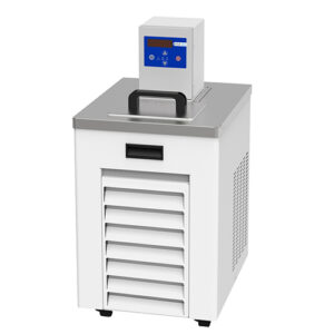 Recirculating cooling/heating baths